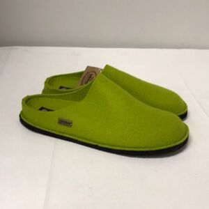 HAFLINGER Soft Felt Slipper Unisex size 10 US